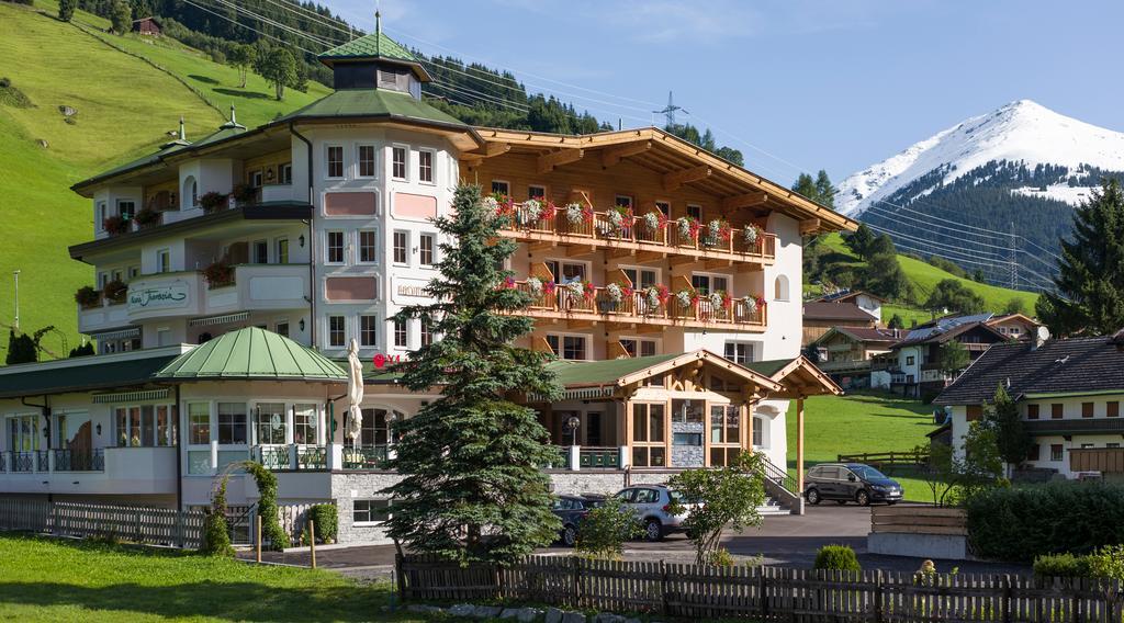 Hotel Maria Theresia Gerlos Bagian luar foto