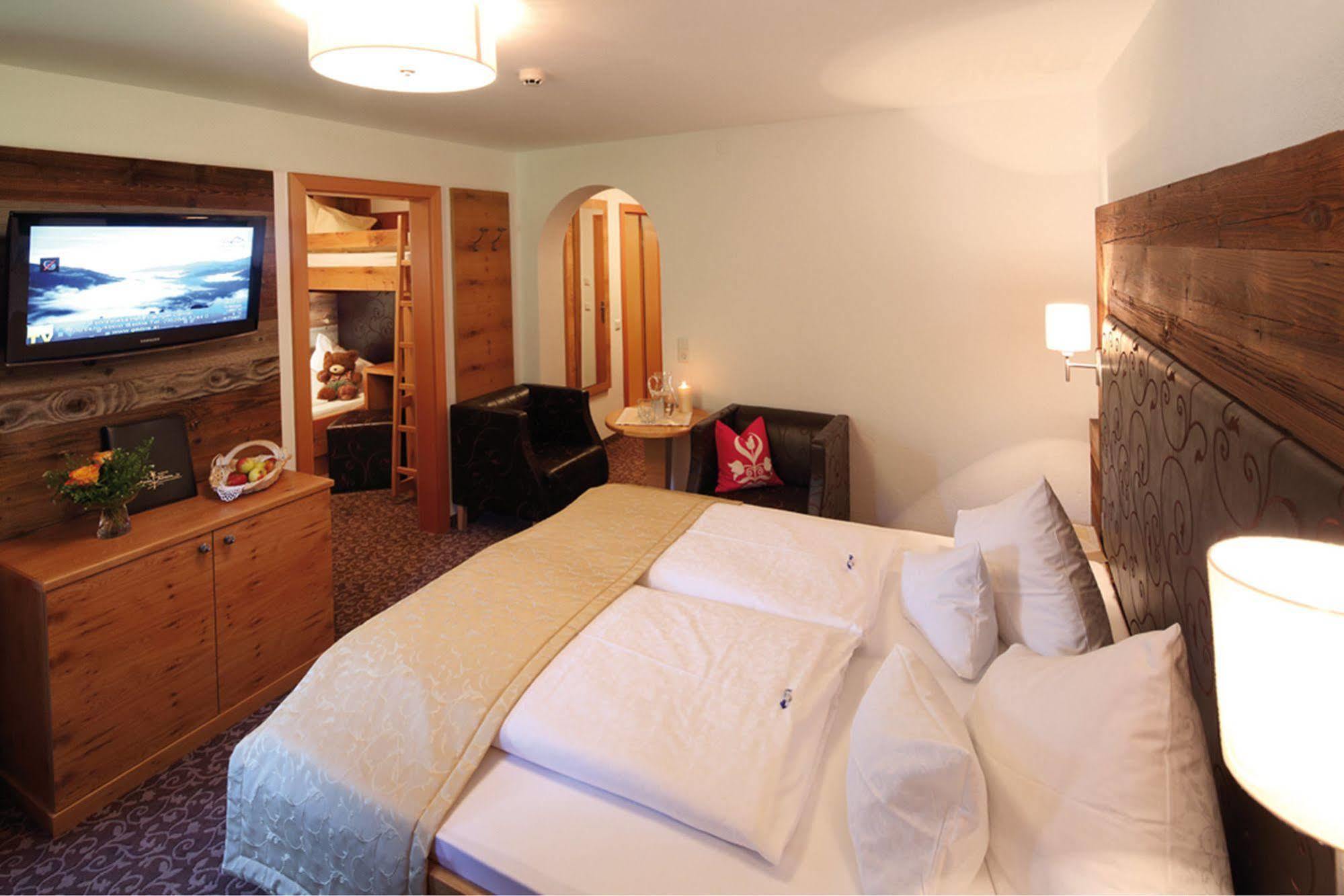 Hotel Maria Theresia Gerlos Bagian luar foto