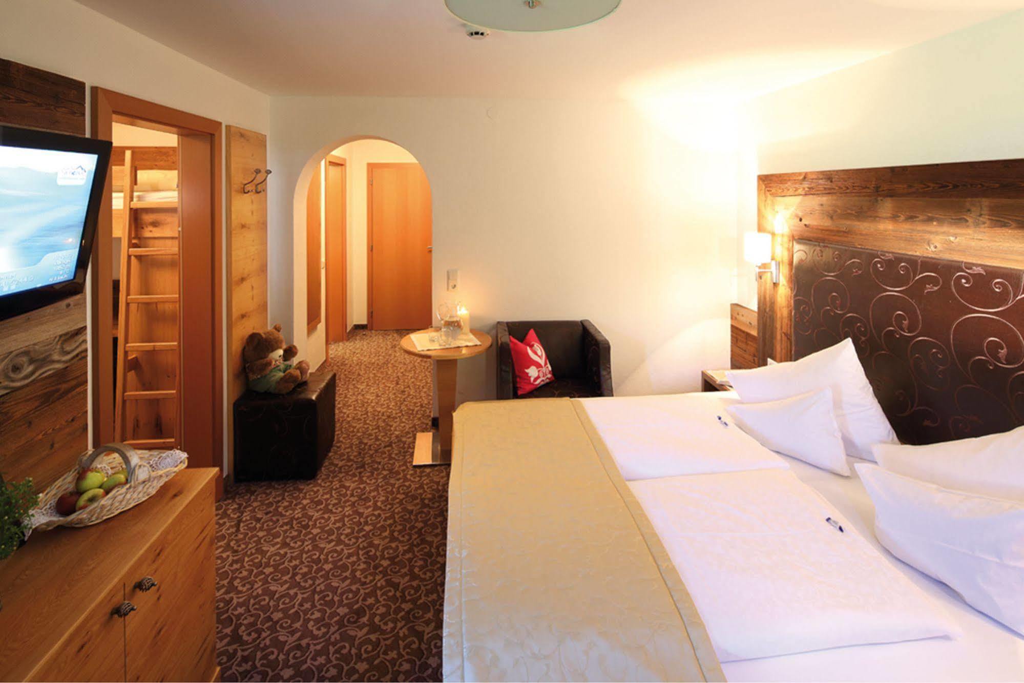 Hotel Maria Theresia Gerlos Bagian luar foto